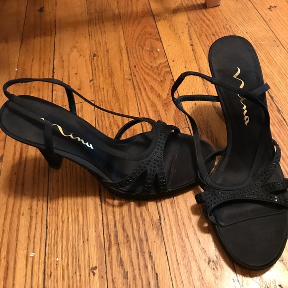 Black heels (sandals) - Picture 2 of 4